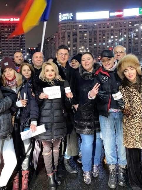 Prietena lui Șoșoacă a primit emisiune în trustul lui Voiculescu