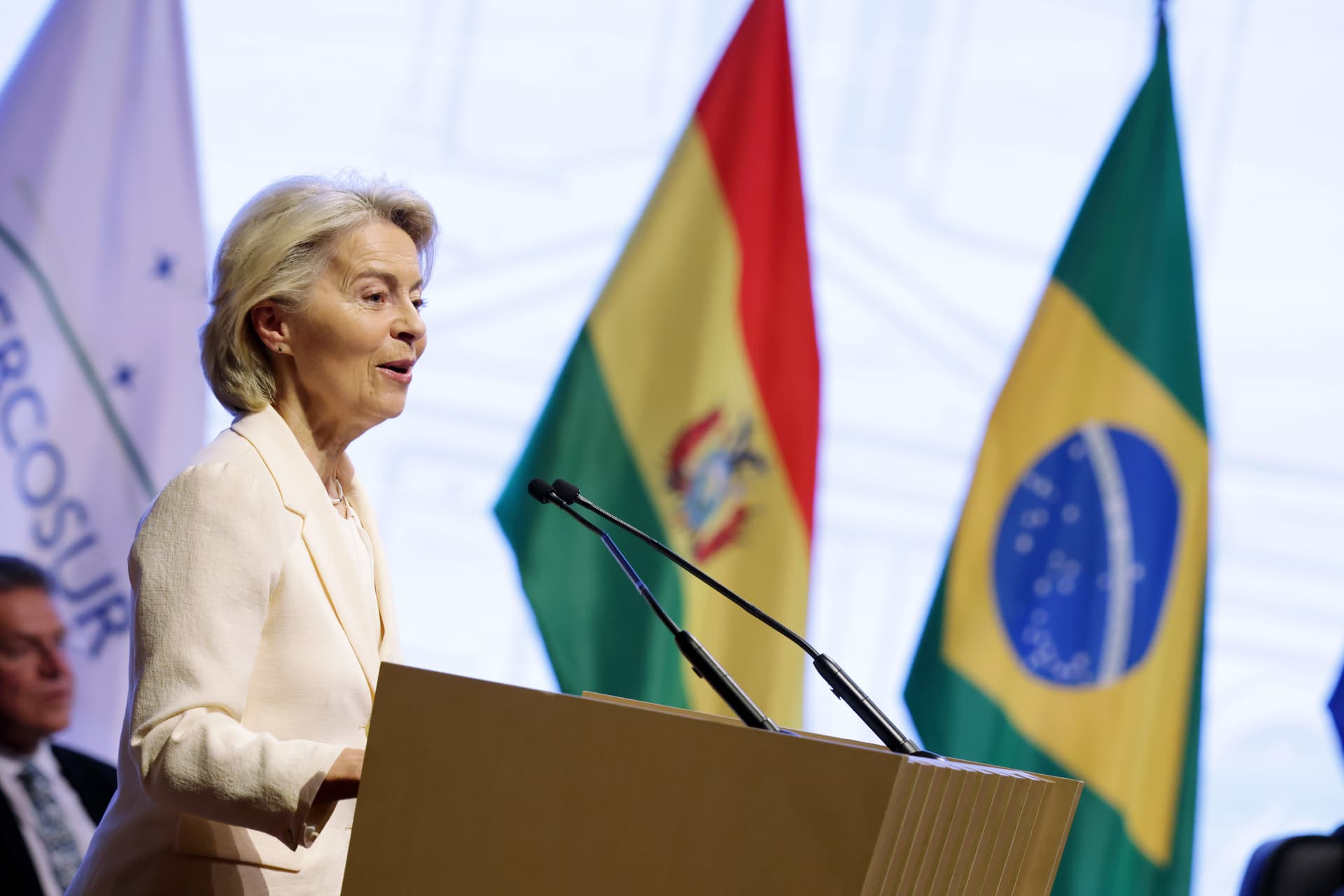 Acordul UE-Mercosur intră provizoriu în aplicare de la 1 mai