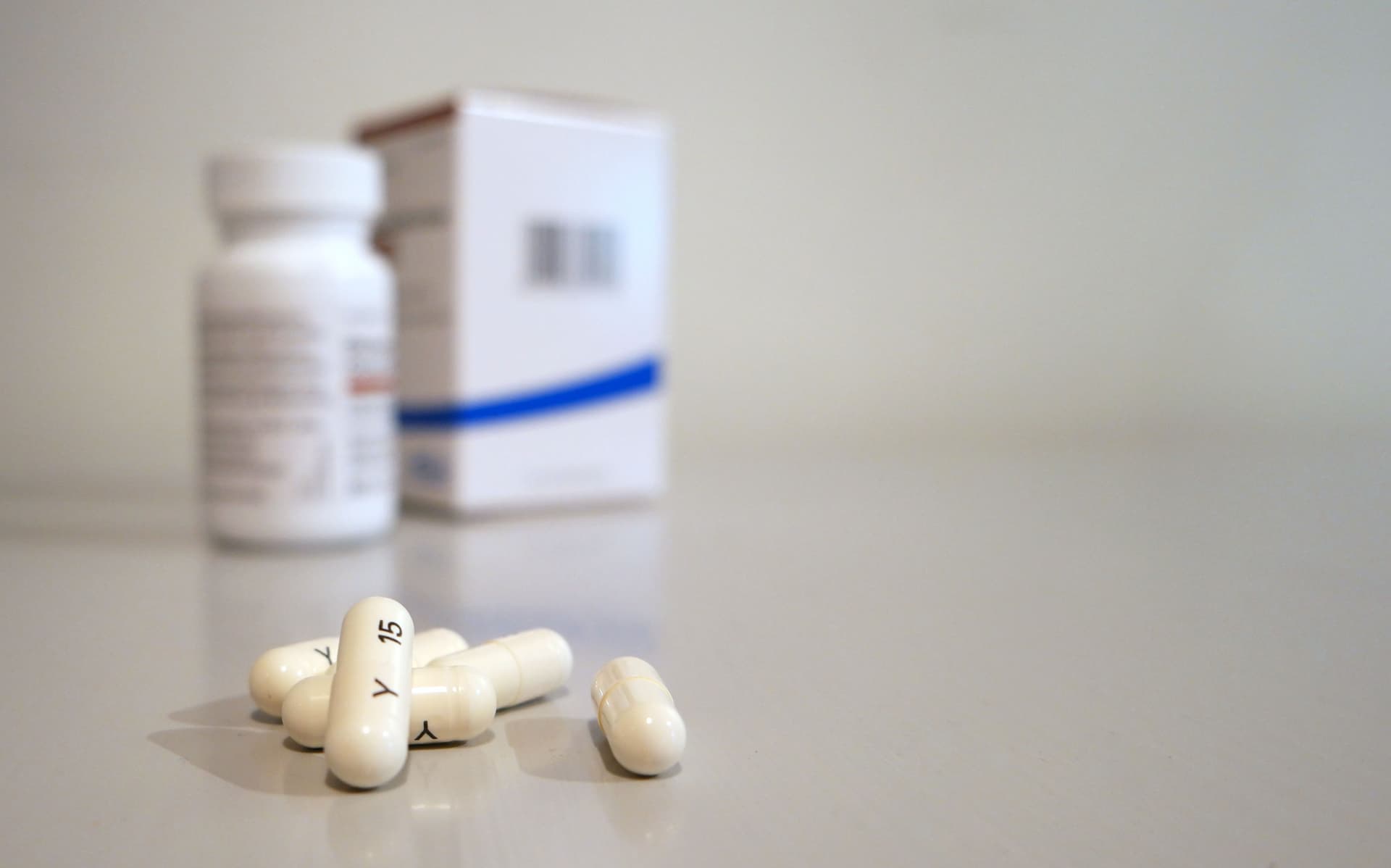 Agenția Europeană pentru Medicamente menține precauțiile pentru bărbații tratați cu valproat înainte de concepție