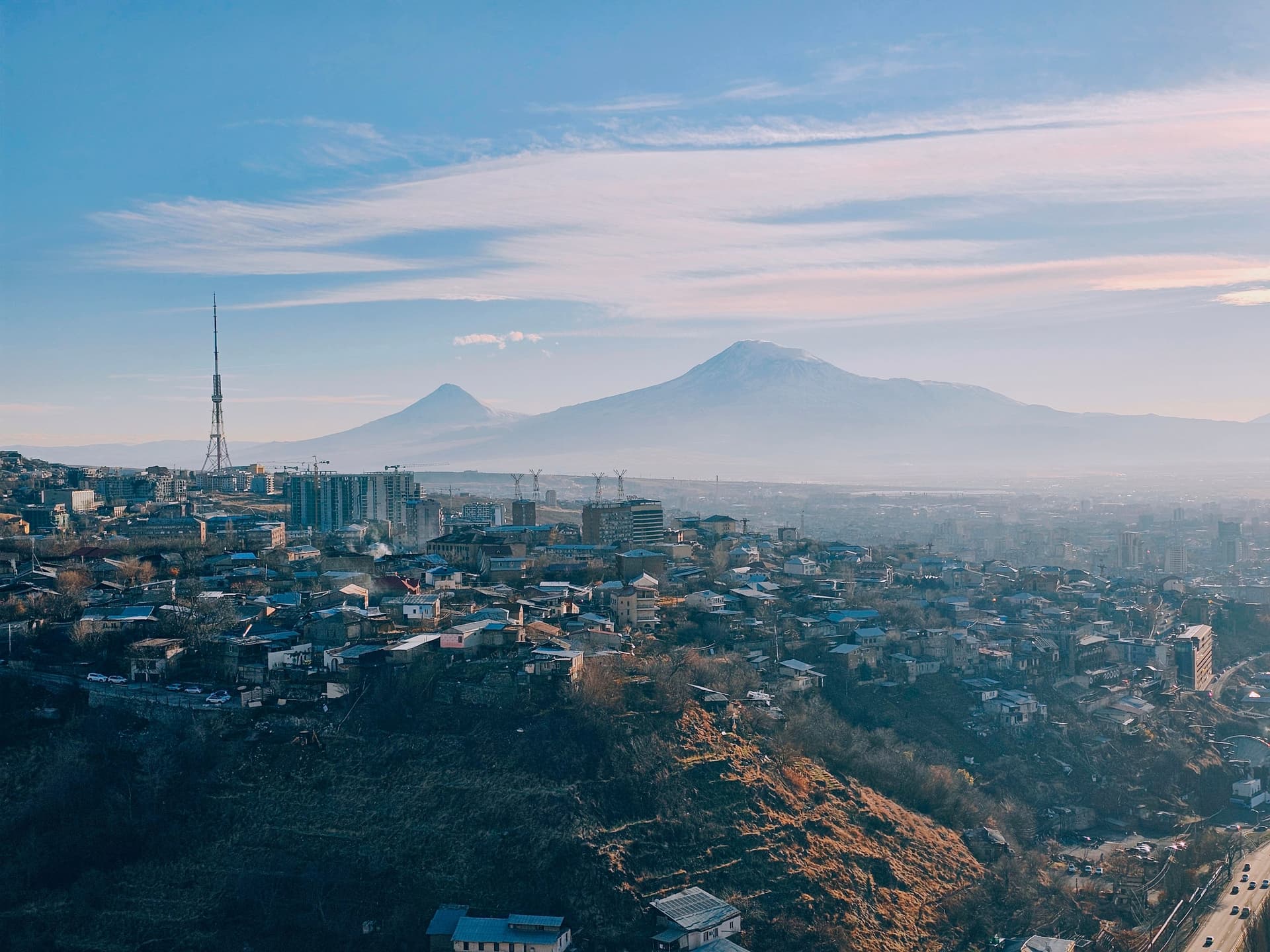 Alegerile din Armenia îi dau lui Nikol Pashinyan majoritate parlamentară, dar nu și voturile pentru schimbarea Constituției