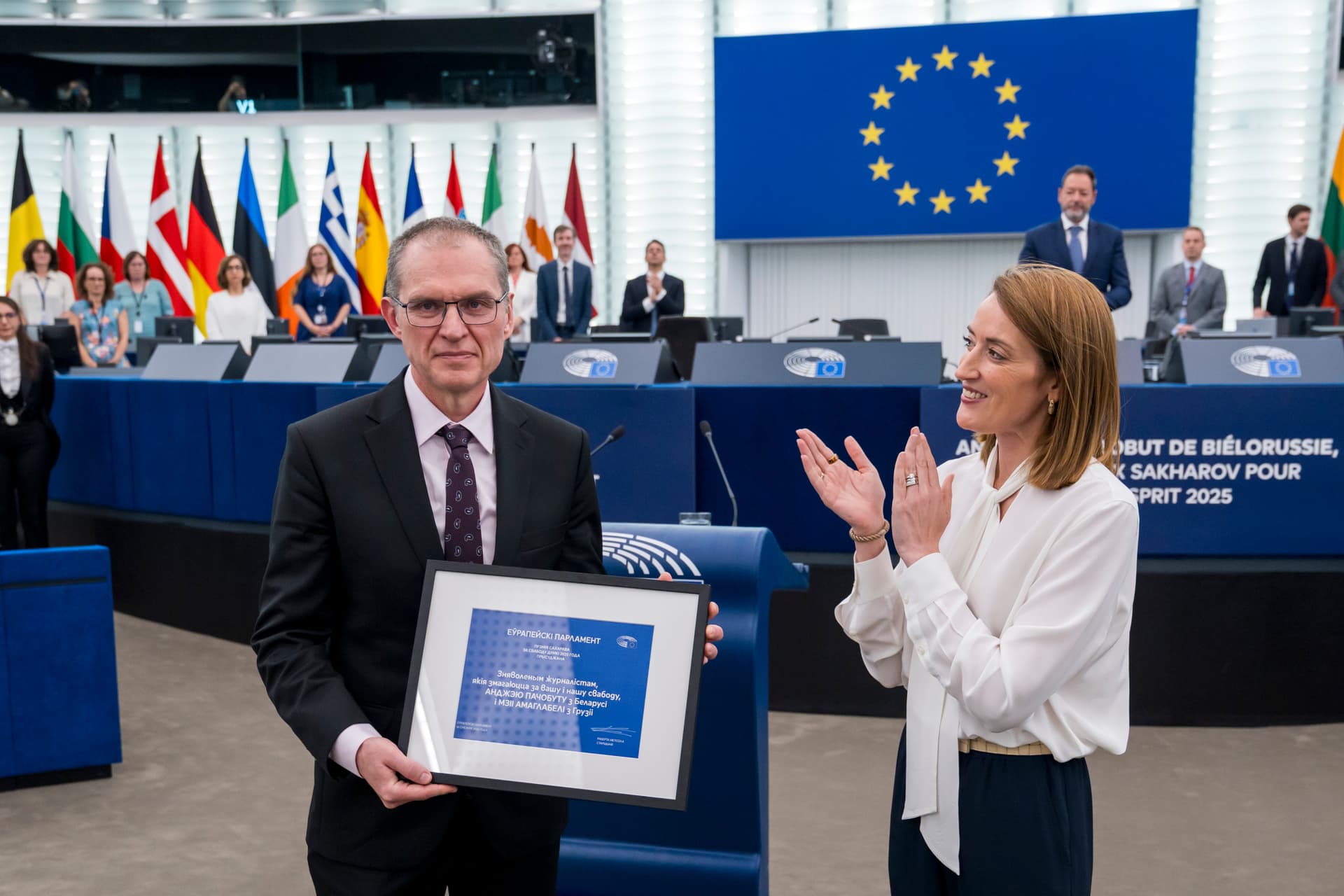 Andrzej Poczobut primește Premiul Saharov la Strasbourg și cere Europei să nu uite de deținuții politici din Belarus