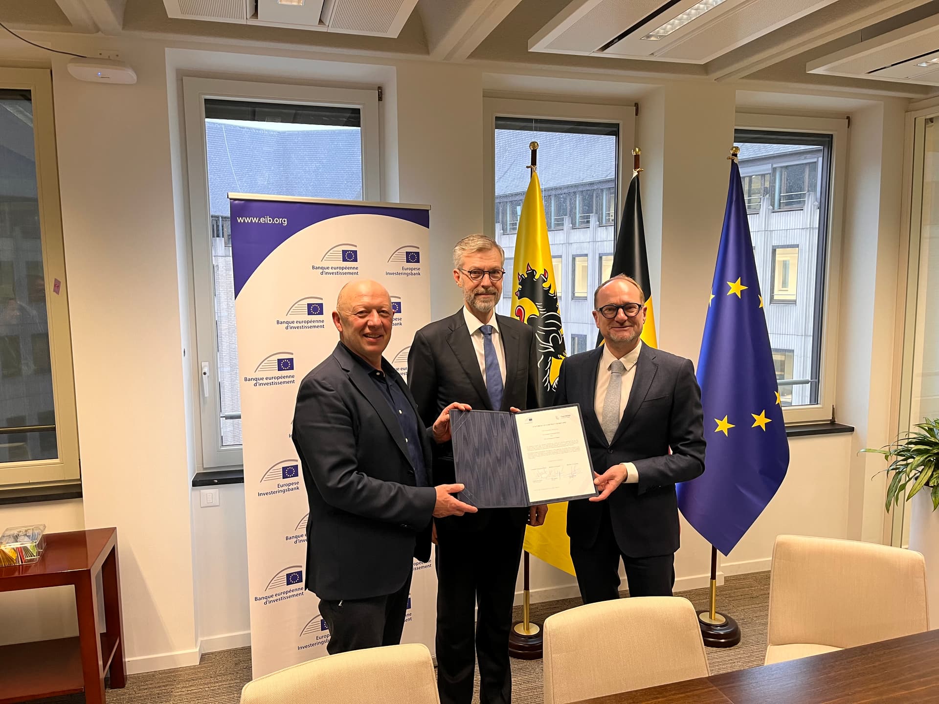 BEI și Flandra semnează un acord record de 1,7 miliarde euro pentru locuințe sociale
