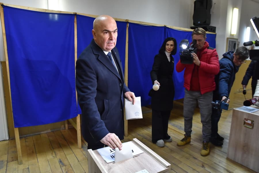 Bolojan, după vot: Vremurile liniştite au apus
