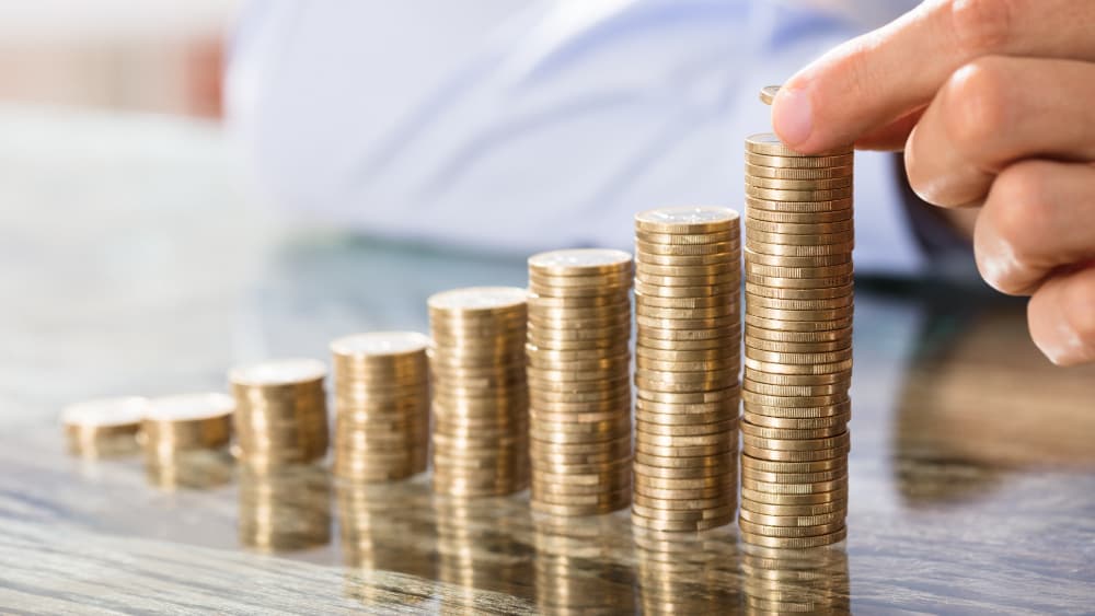 Bugetul unui salariat cu salariul minim. Cât rămâne după facturi și cheltuieli esențiale