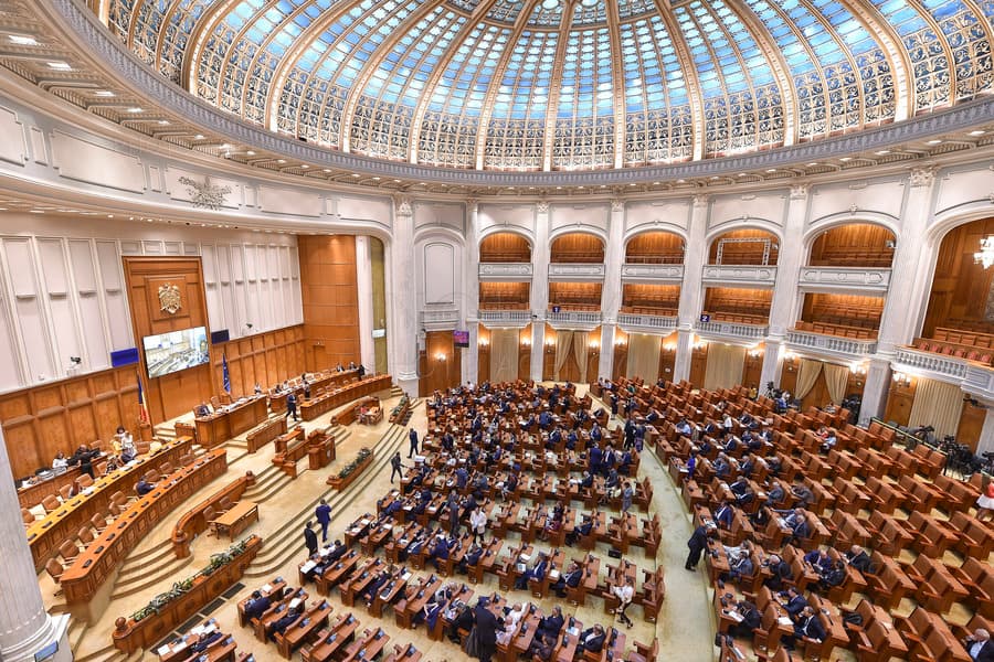 Camera Deputaților a adoptat bugetul pe 2026, în ciuda criticilor dure ale USR