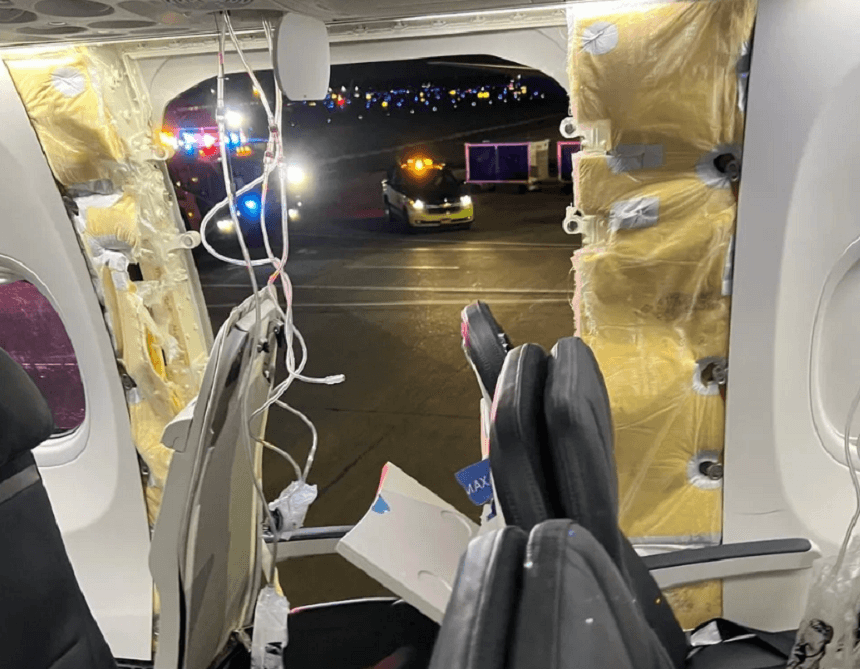 Cazul Alaska Airlines: Autoritatea americană de reglementare a dispus reţinerea la sol a 171 de avioane Boeing