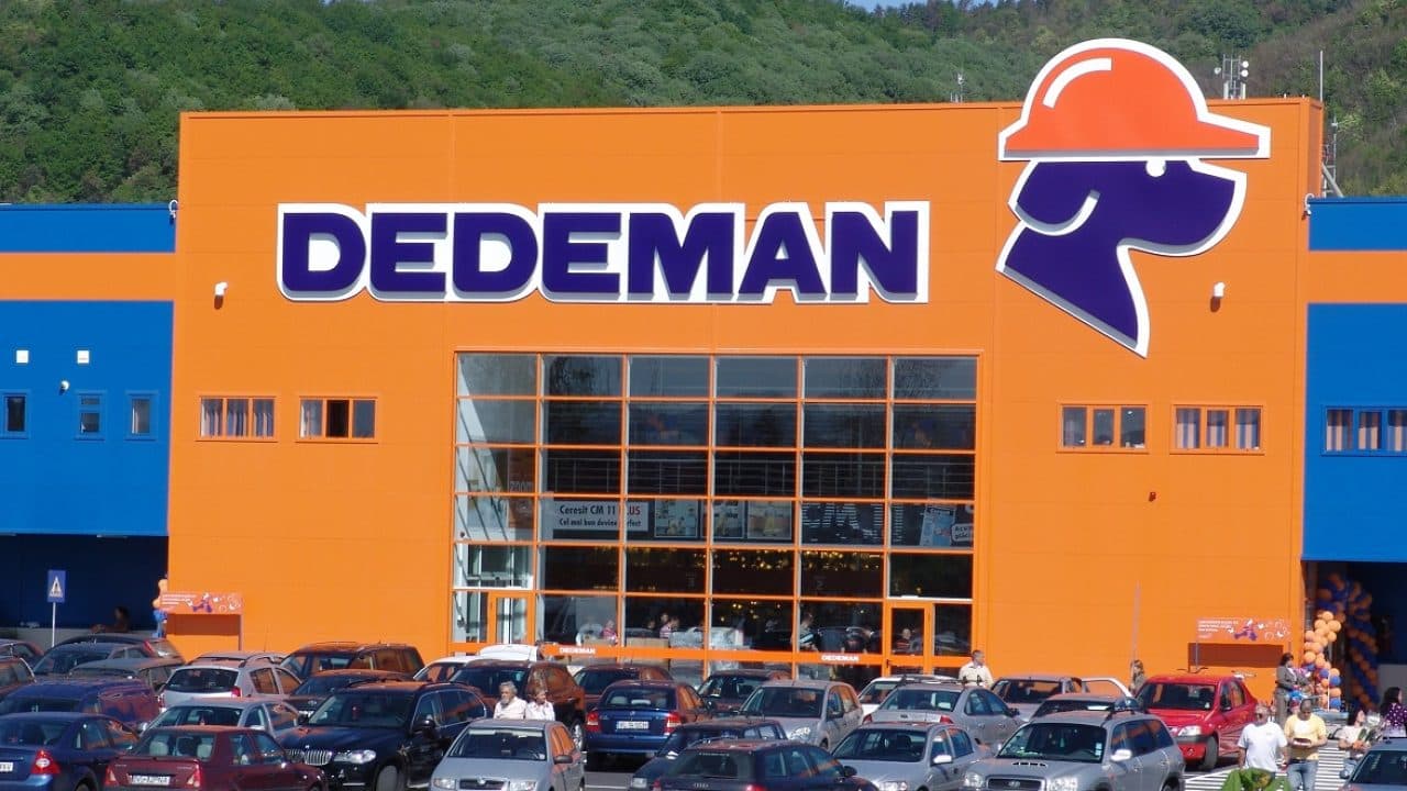 Ce salarii primesc angajații Dedeman