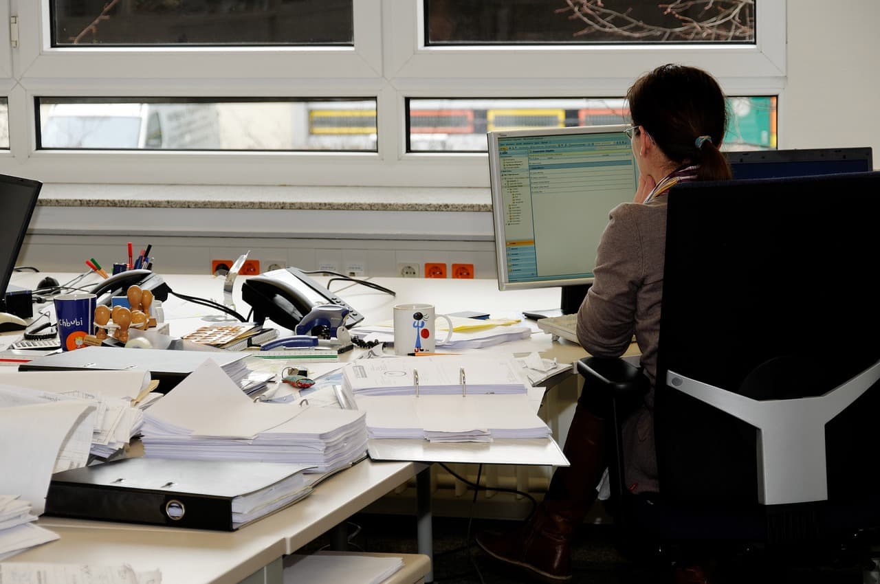 Ce-și doresc românii în 2025. Un nou job, o leafă mai mare și mai mult timp