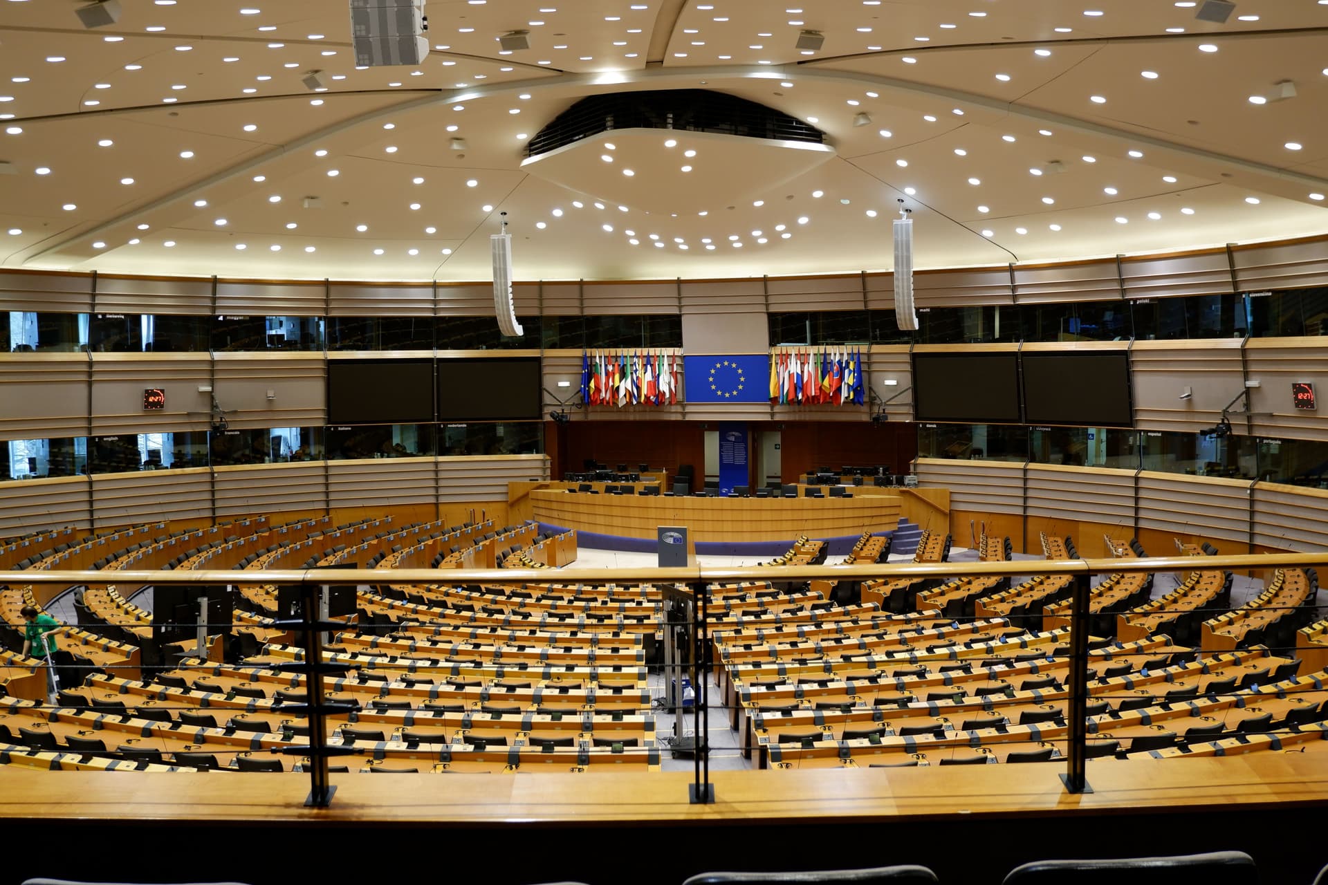 CEPS avertizează că Uniunea Europeană are puțin timp pentru a controla riscurile AI pe care nu o produce