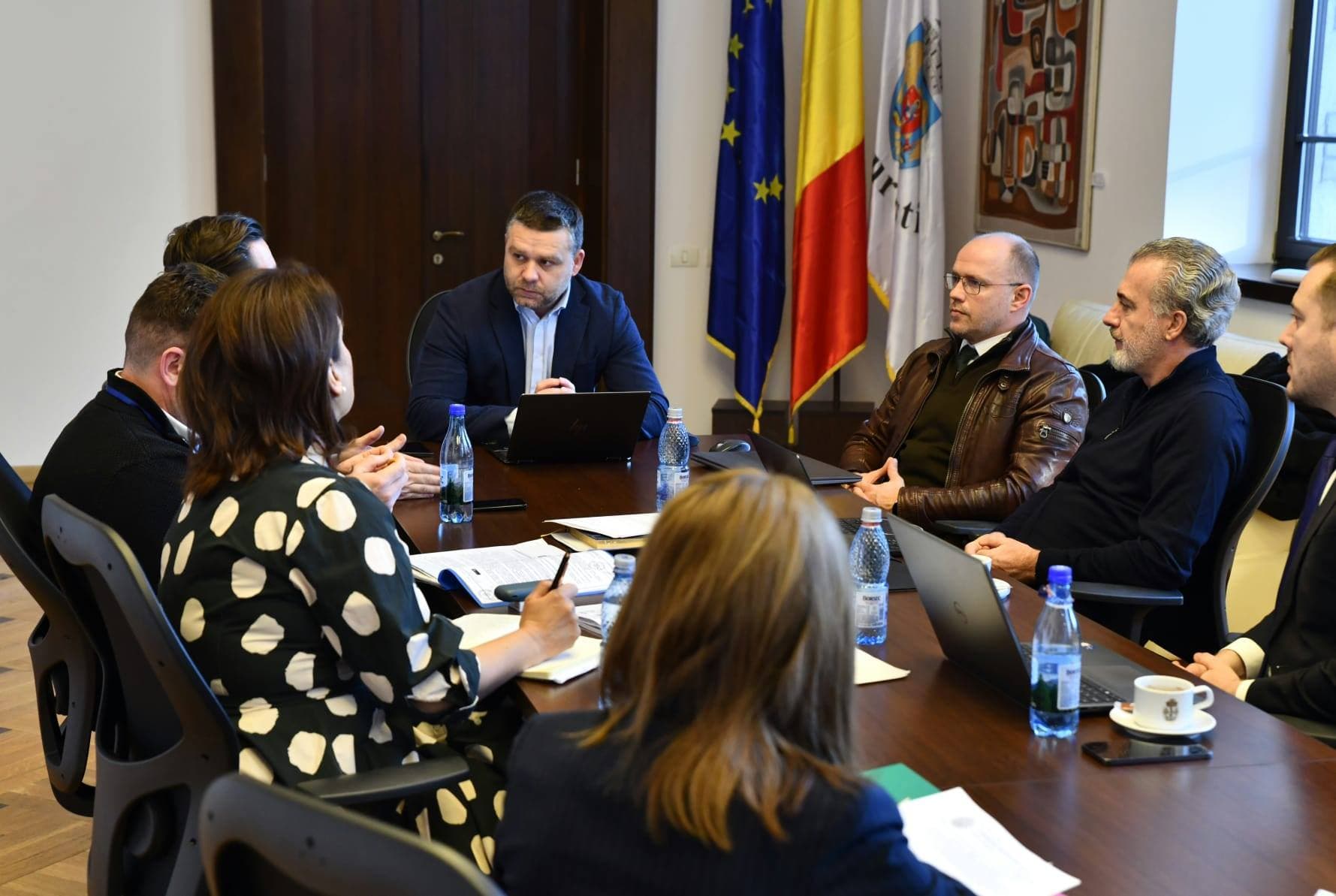 Ciprian Ciucu anunță amenzi pentru parcarea neregulamentară