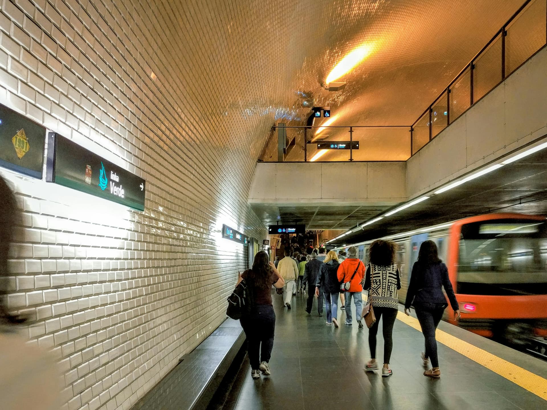 Comisia Europeană aprobă condiționat licitația pentru noua linie de metrou din Lisabona, în primul caz finalizat sub Regulamentul privind subvențiile străine