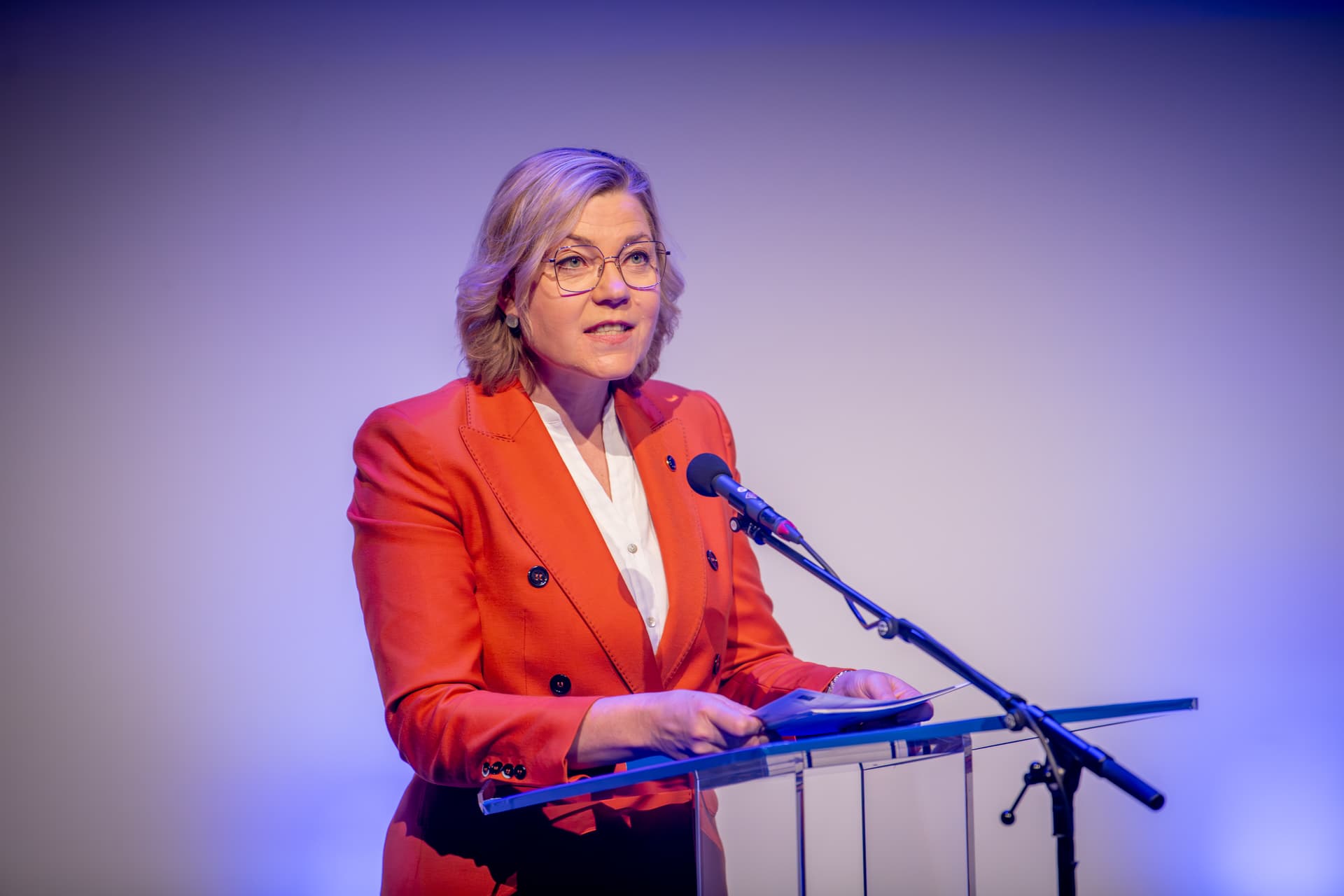 Comisia Europeană condamnă revenirea Rusiei la Bienala de la Veneția și avertizează cu suspendarea finanțării UE
