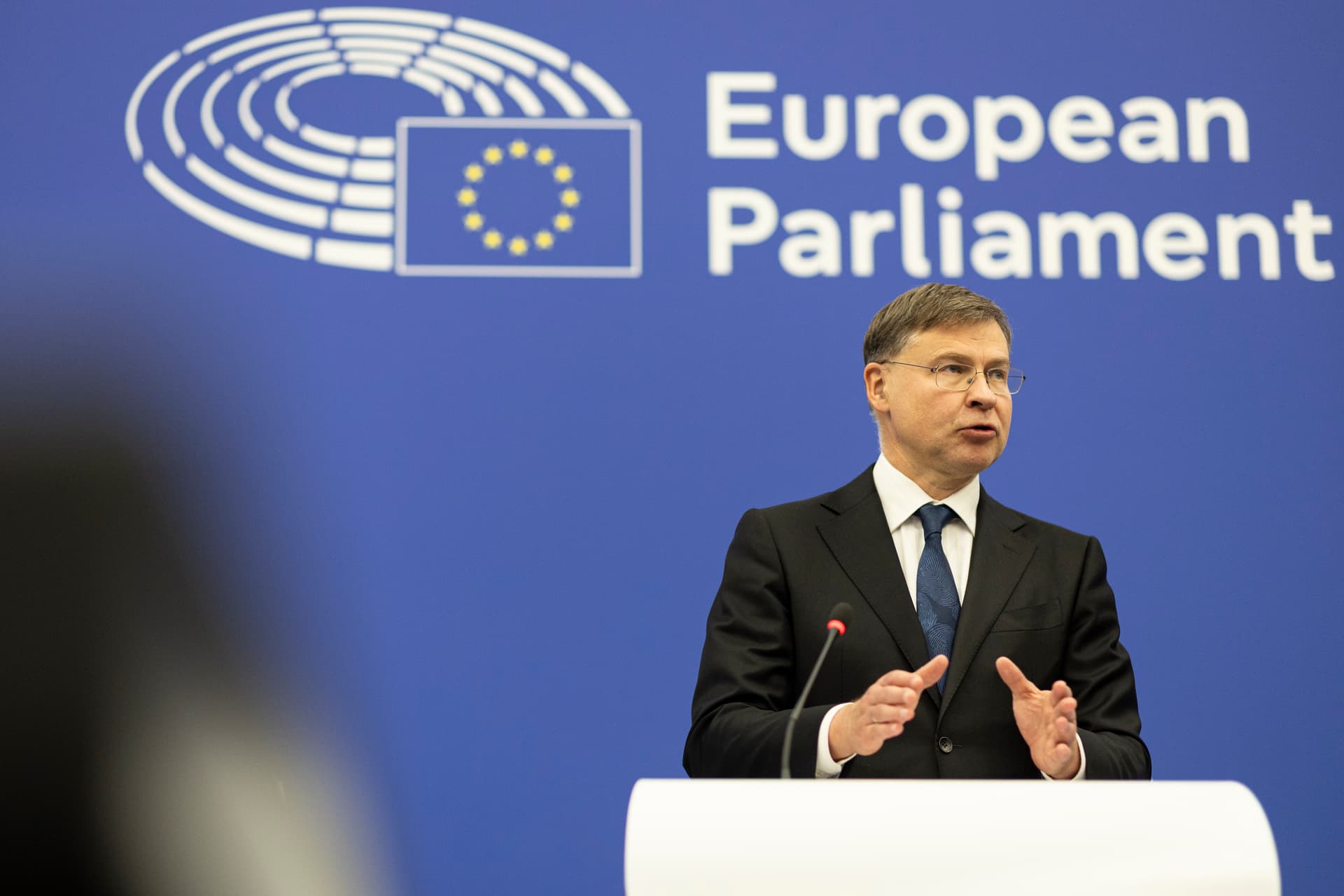 Comisia Europeană vrea să curețe legislația UE și să accelereze aplicarea regulilor pieței unice
