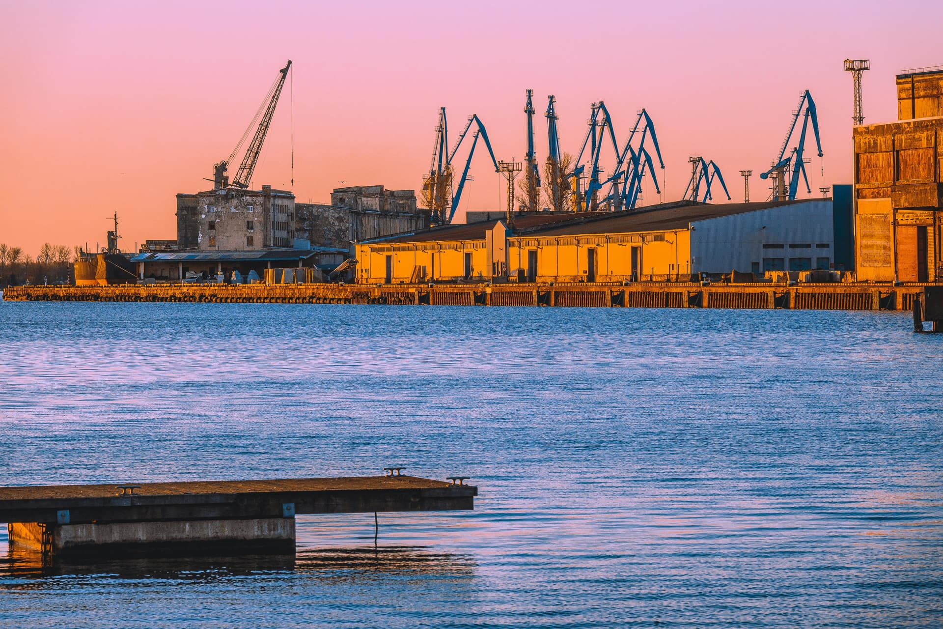 Comisia Europeană lansează prima strategie UE pentru comunitățile de coastă, consultare deschisă până la 23 martie 2026