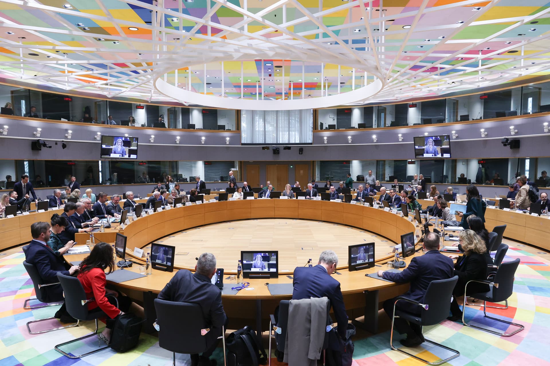 Consiliul UE prelungește sancțiunile împotriva rețelelor fostului regim al-Assad până în 2027