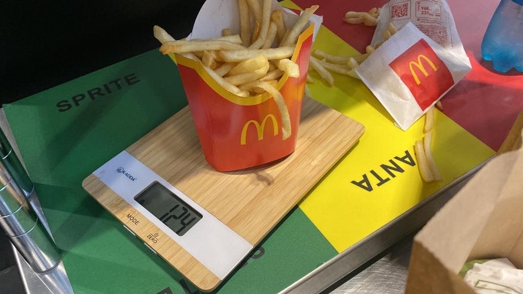 Controale la McDonalds şi KFC. Unităţile au fost închise