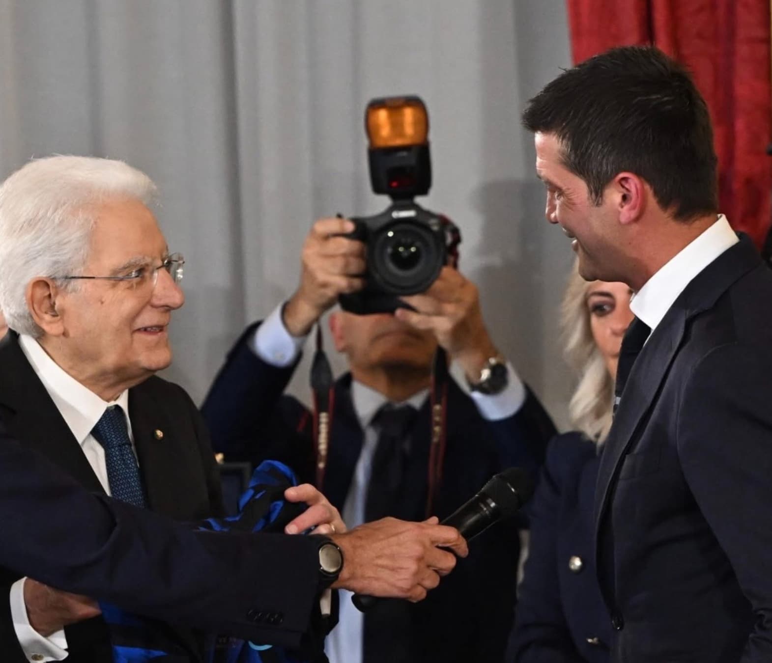 Cristi Chivu, ovaționat la palatul prezidențial de președinte Sergio Mattarella. Ce mesaj i-a transmis