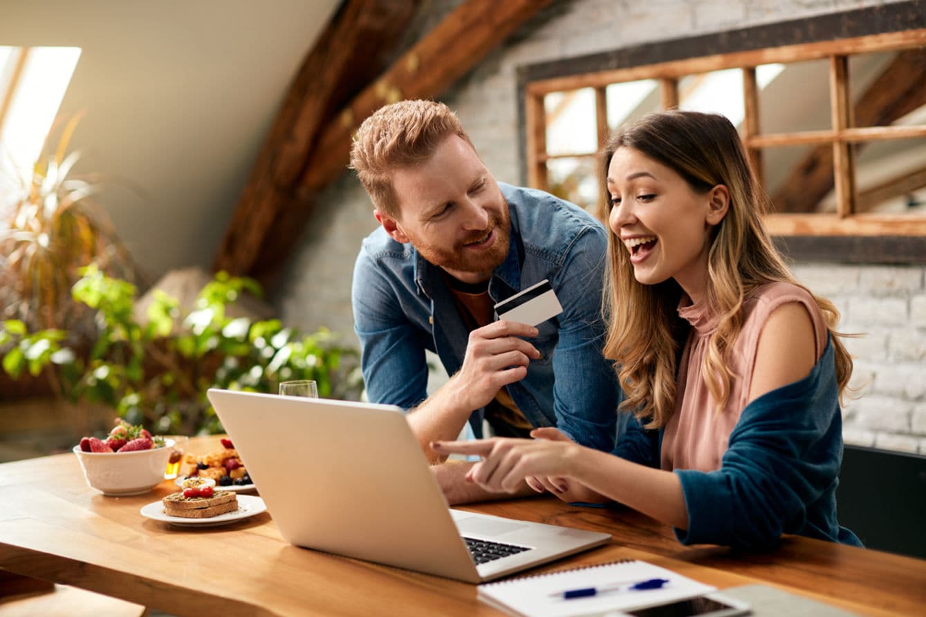Cum îți simplifică viața plata online? 5 avantaje pe care trebuie să le cunoști