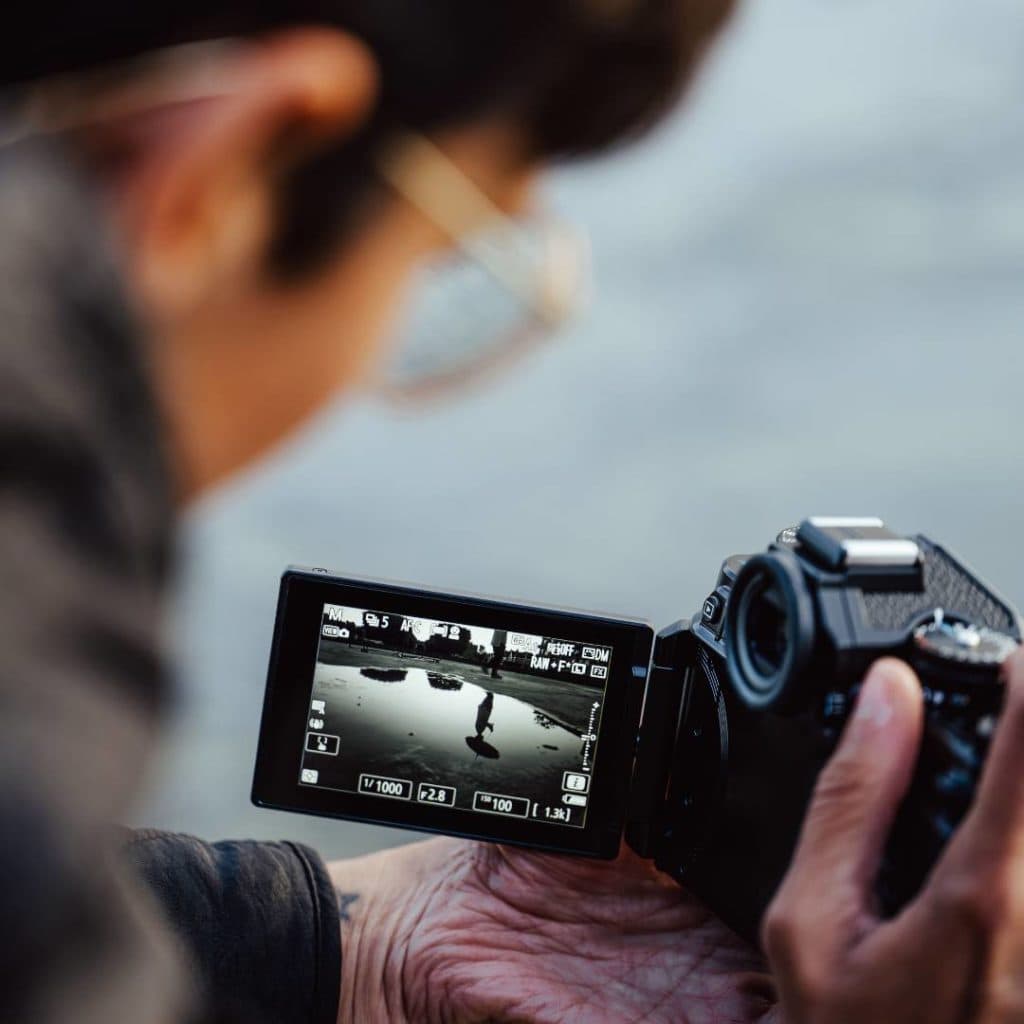 <strong>Descoperă noul Nikon Z f – Creează imagini emblematice și beneficiază de oferte speciale</strong>