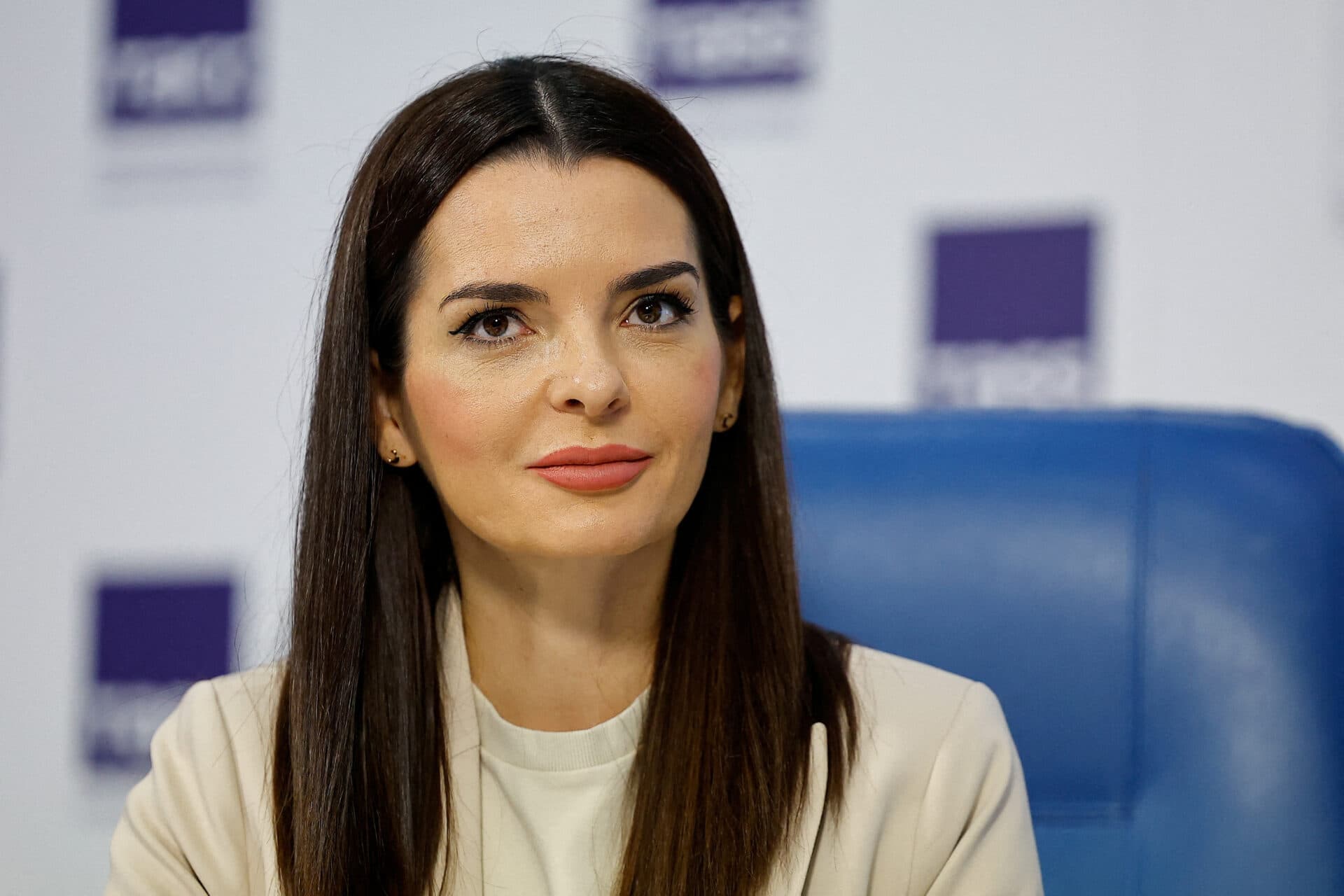 Din celulă în sufragerie. Liderul găgăuz pro-rus iese temporar din izolare