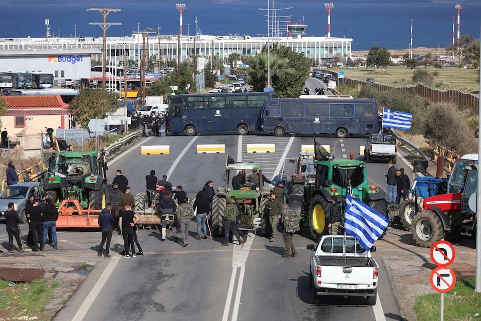 E deranj mare în Grecia în aceste zile. Avertismentul MAE