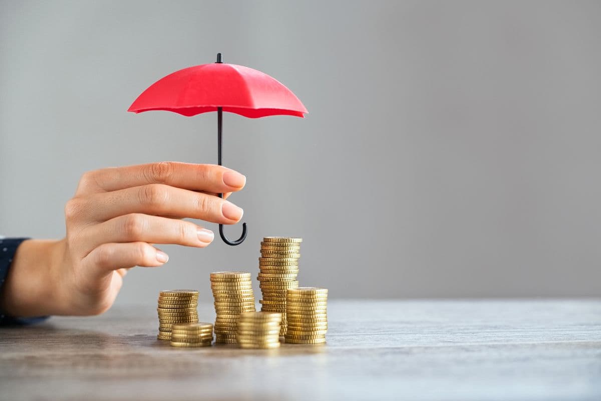 Echilibrul financiar al românilor: între responsabilitate și fragilitate/ ANALIZĂ