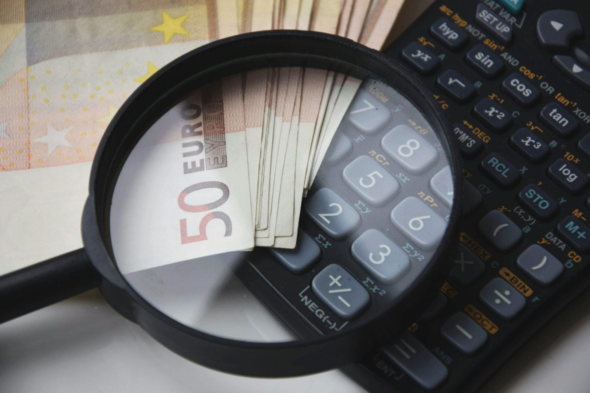 Economiștii consultați de BCE ridică estimarea de inflație pentru zona euro în 2026