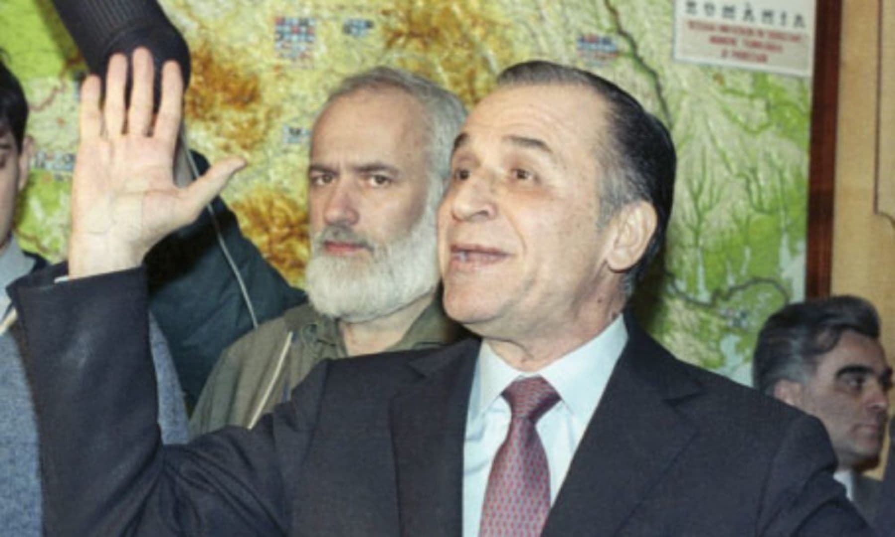 ”Eu, bolșevicul!” Un articol-spovedanie scris de Ion Iliescu