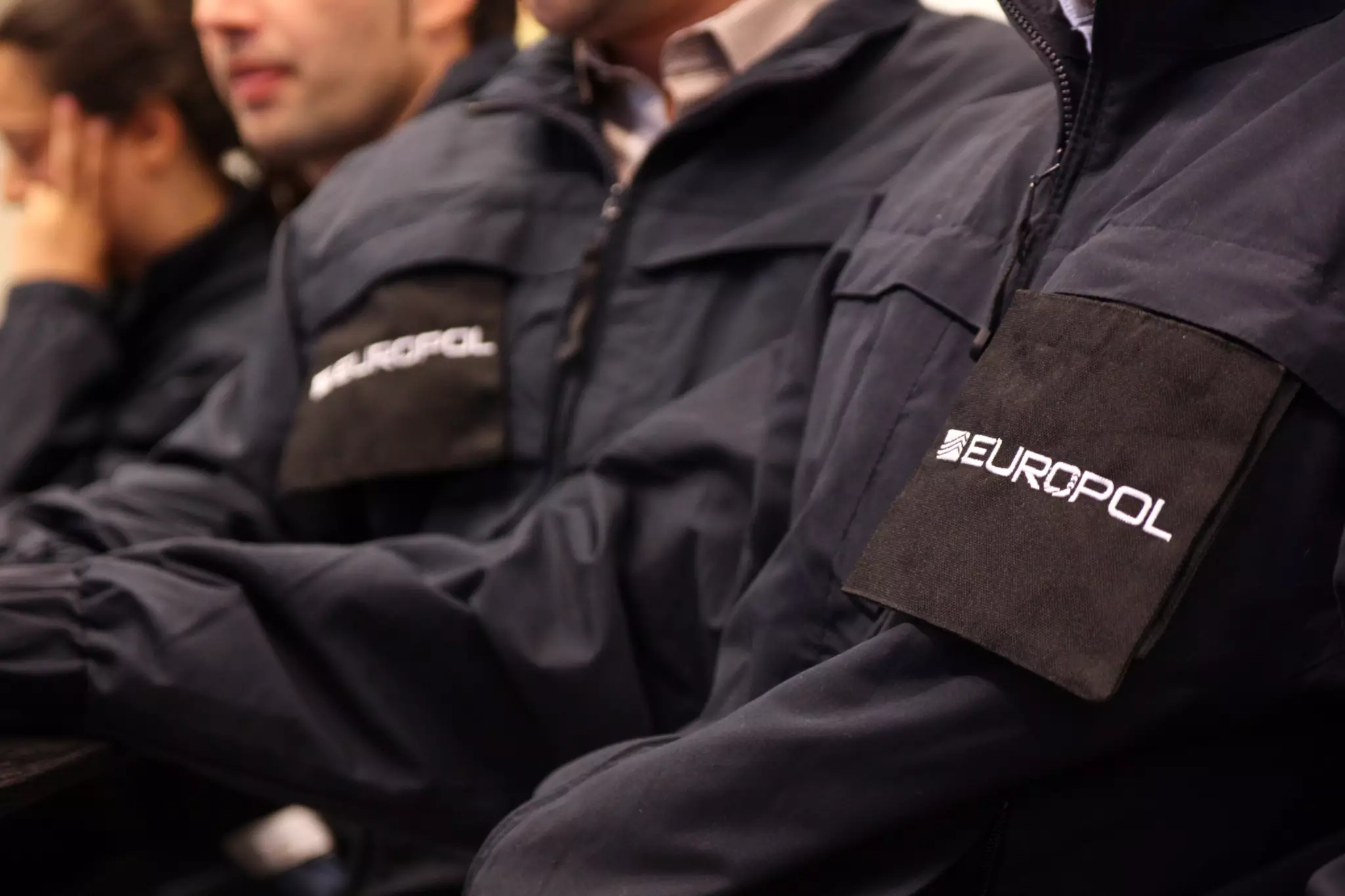 Europol lansează un nou centru împotriva traficului de migranți, cu accent pe investigații digitale, financiare și transfrontaliere