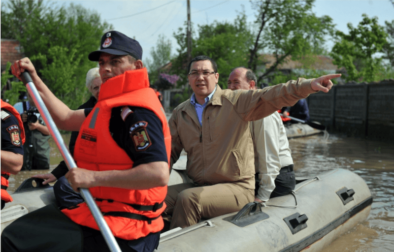 Explicațiile lui Ponta după potop. „Sunt foarte împăcat sufleteşte”