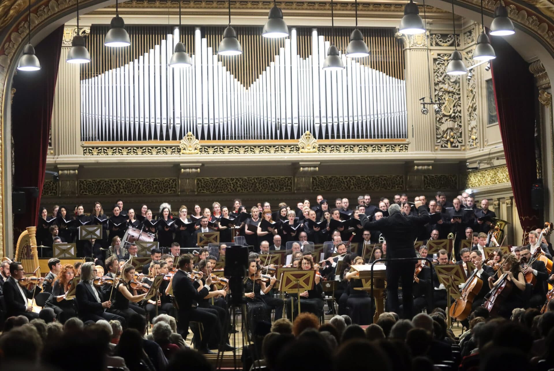 Filarmonica George Enescu deschide vânzarea biletelor pentru stagiunea 2026. Programe-eveniment la Ateneul Român de la 120 lei
