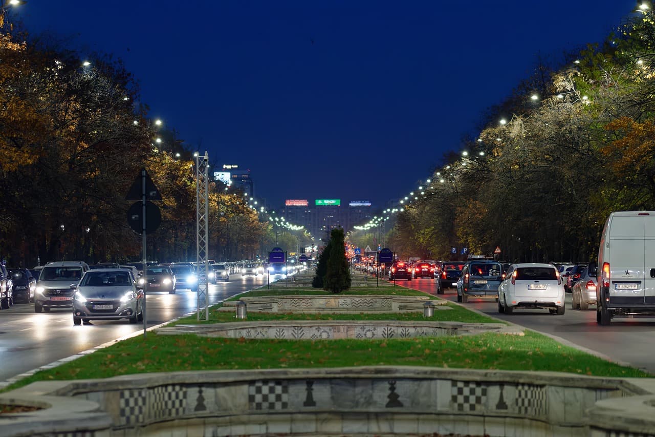 Firmele străine nu-și mai aduc banii în România. Investițiile directe au scăzut cu 12% în doar patru luni