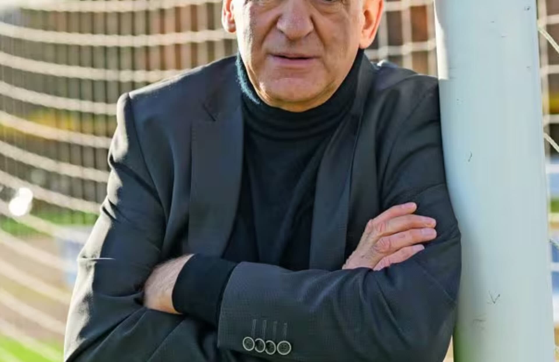 Fostul mare fotbalist ce a risipit 12.000.000 euro și trăiește din ajutor social!