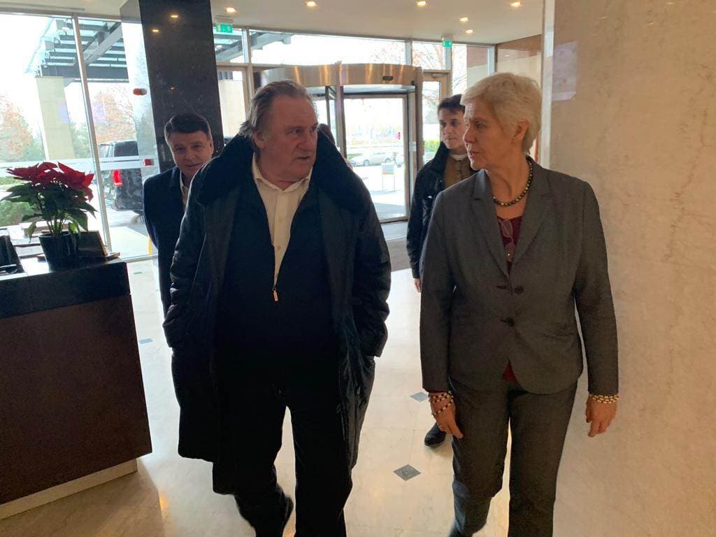 Gerard Depardieu s-a botezat ortodox! Puțini știu că legendarul actor a locuit și la București