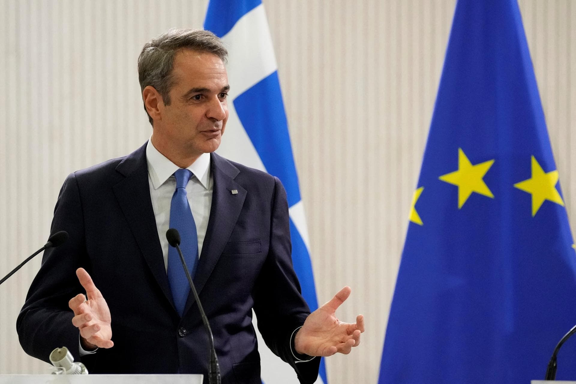 Grecia va elimina unele comisioane bancare pentru clienții de retail