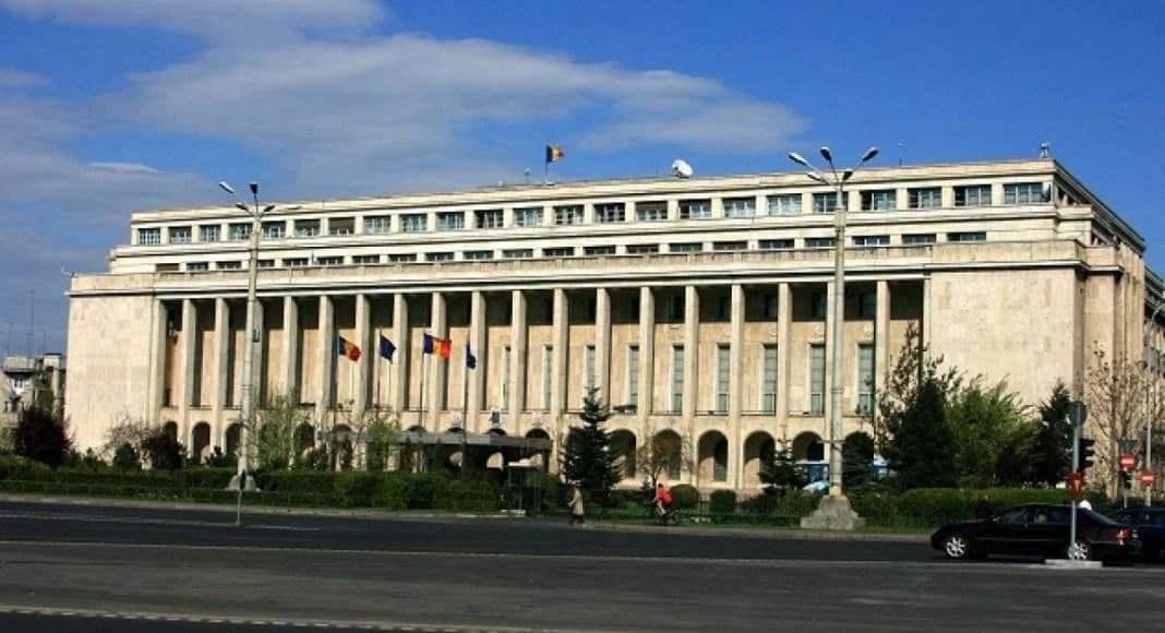 Guvernul a reluat discuțiile în coaliție despre reforma administrației și relansarea economică