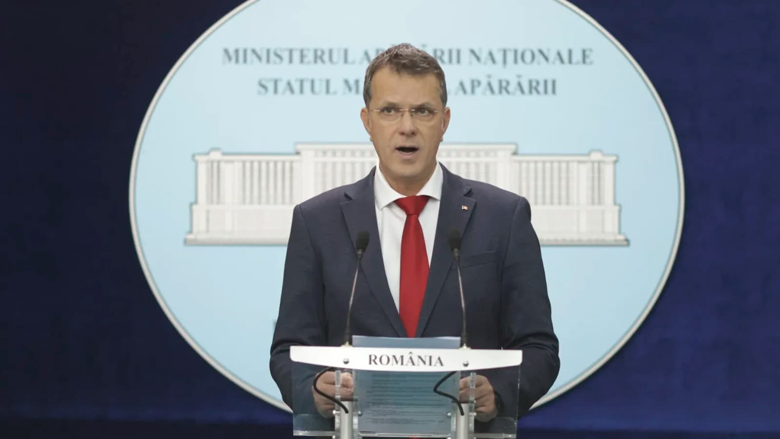 Ionuț Moșteanu a demisionat din funcția de ministru al Apărării. Cine a fost propus interimar