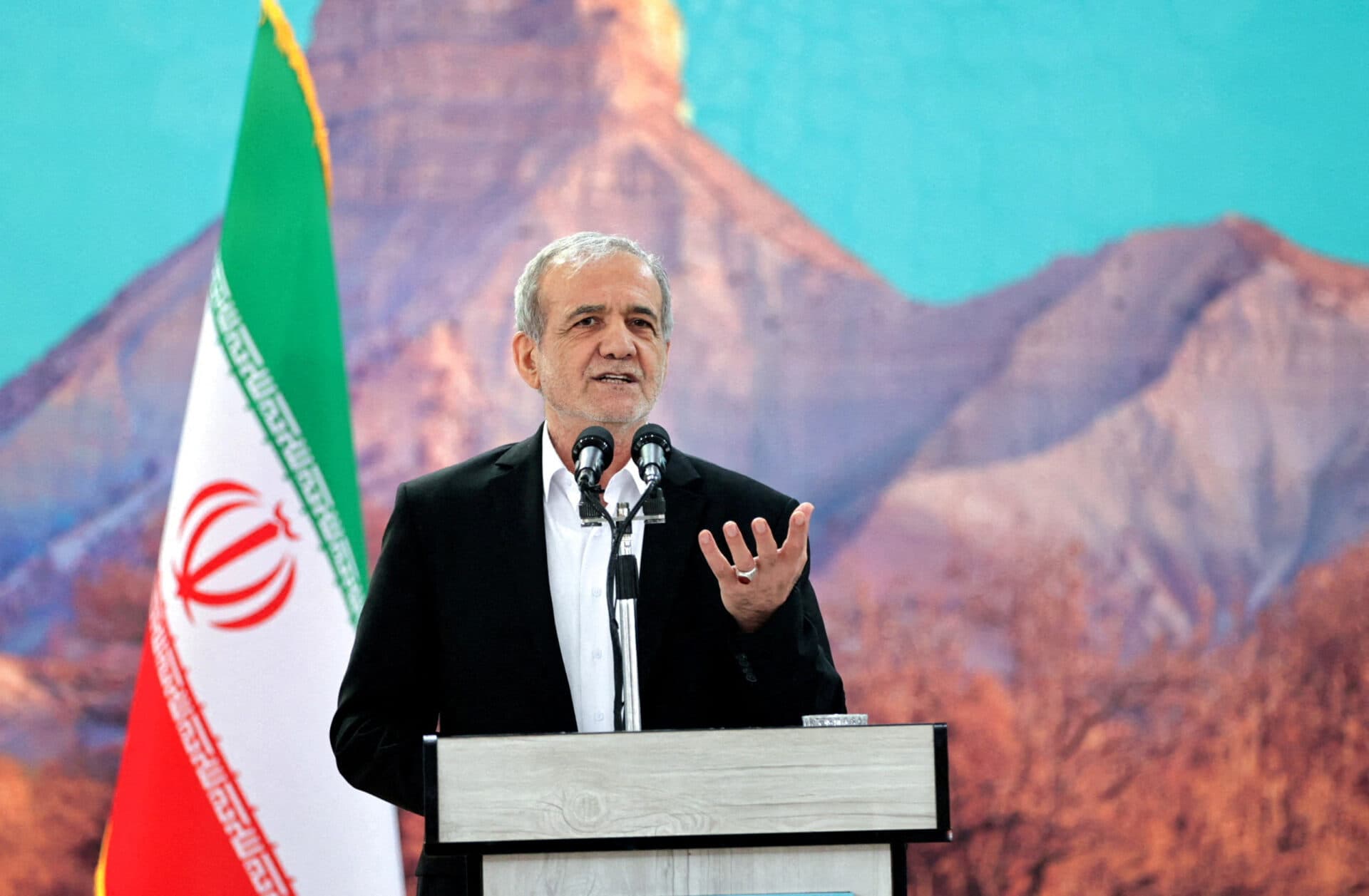 Iranul, sub semnul crizei apei. Avertismentul președintelui privind consumul nesustenabil