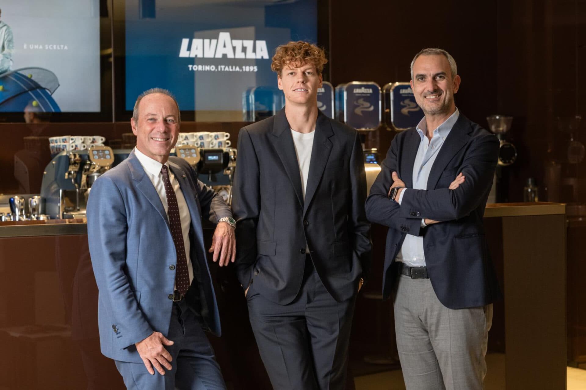 Jannik Sinner, imaginea Lavazza până în 2030. O poveste despre succes care rămâne italiană 100%