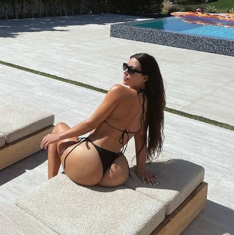 Kim Kardashian, invitată în România. Influecerița miliardară vine cu legenda boxului mondial, Floyd Mayweather jr.