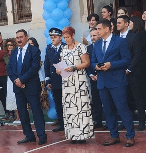 Liderul AUR, George Simion, huiduit la o ceremonie de deschidere a anului școlar