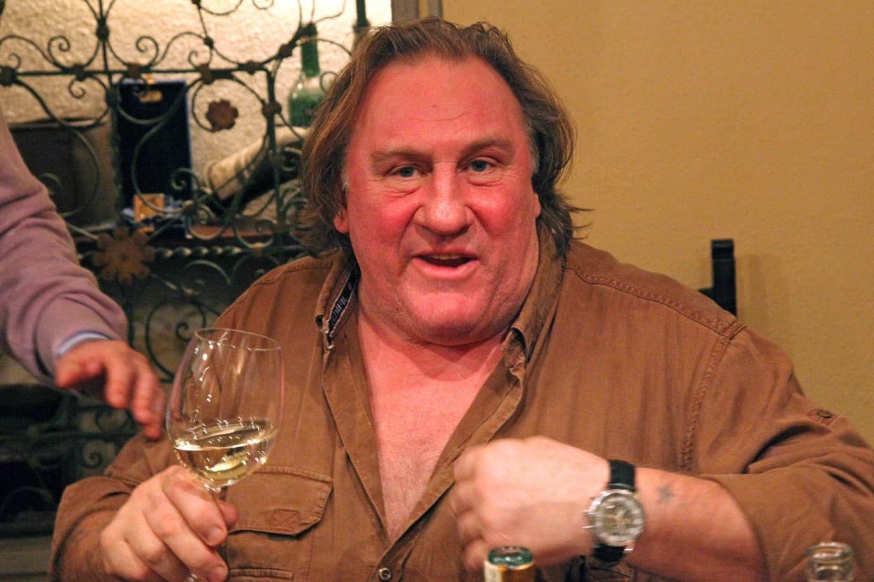 Lovitură pentru Gerard Depardieu. Filme în care joacă actorul, excluse de televiziunea elveţiană din programul de sărbători