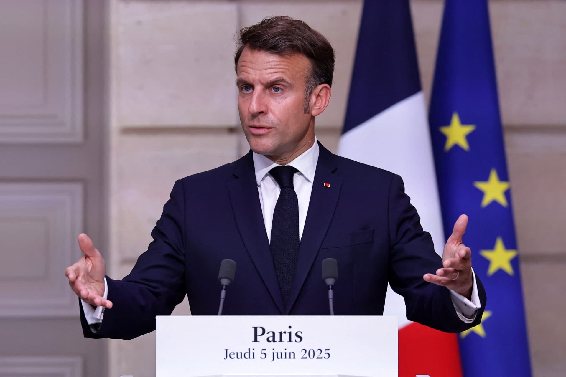 Macron, vizită oficială în Groenlanda. Securitate, climă și minerale critice
