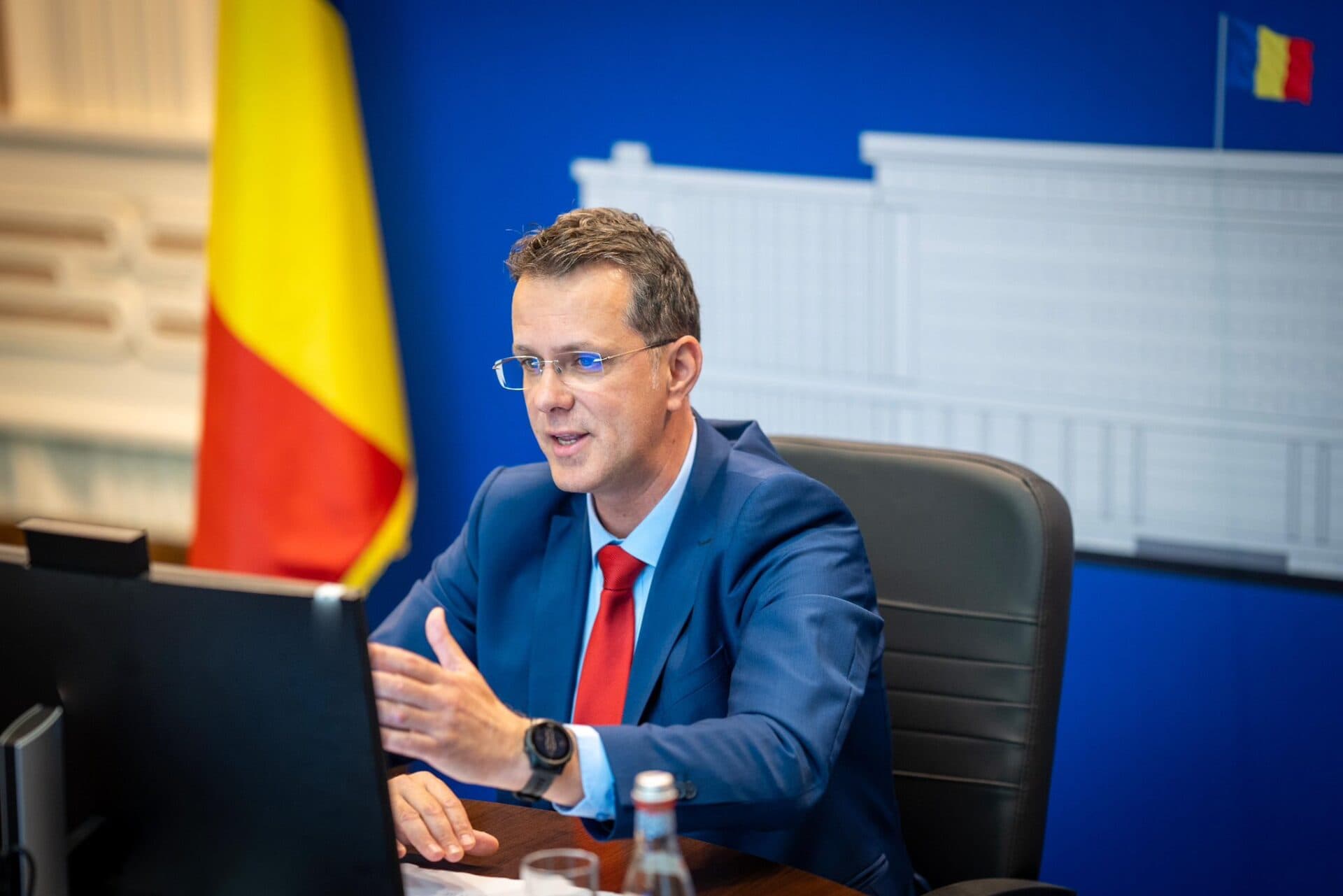 Ministrul Apărării, reacție dură după apariția lui Năstase și Dăncilă la parada militară din Beijing: „O palmă dată României”