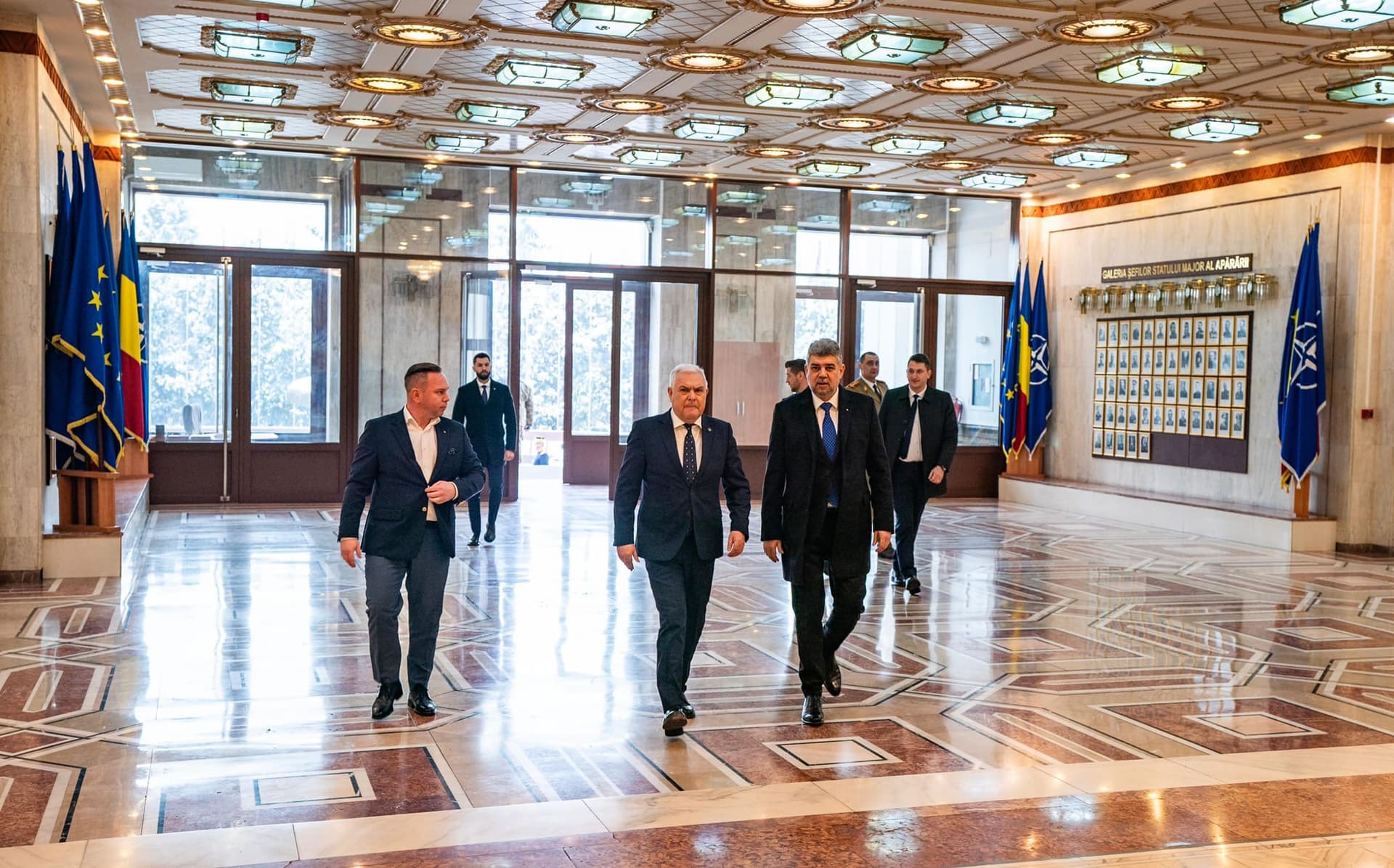 Ministrul Apărării s-a întâlnit cu premierul. Au avut discuții despre ”securitatatea de la graniță”