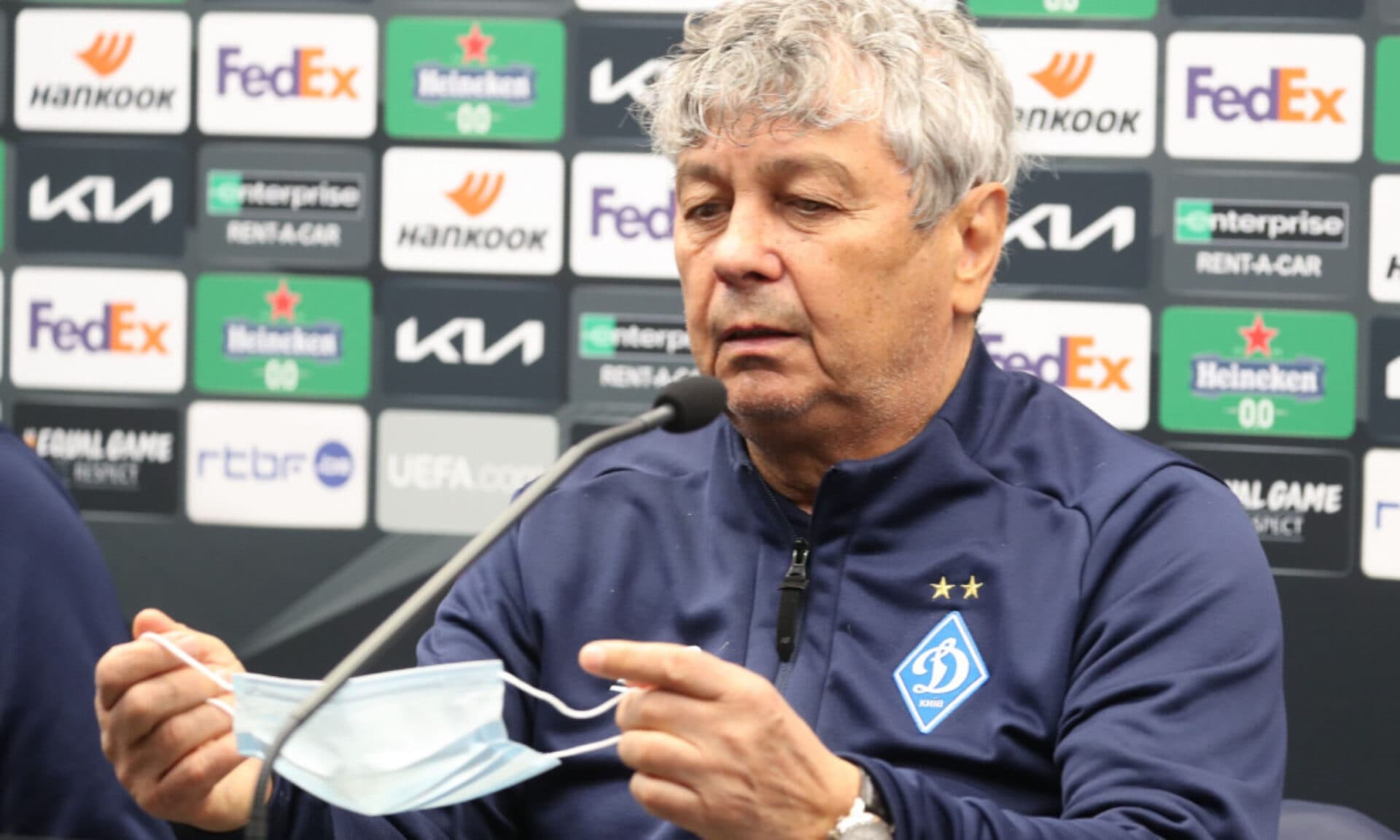Mircea Lucescu, internat din nou de urgență, a treia oară într-o lună. Medicii, îngrijorați de starea selecționerului naționalei