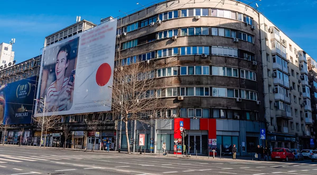 Moştenitorii familiei Bragadiru au vândut jumătate din emblematicul bloc de locuințe Scala