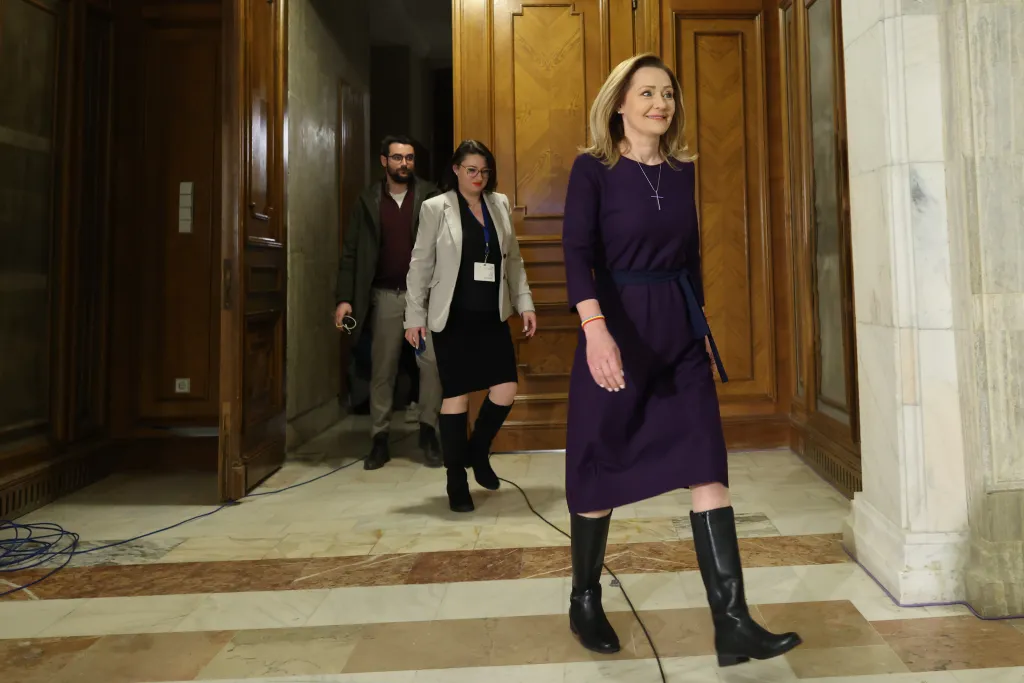 Negocieri în seara aceasta. PSD, PNL, USR și UDMR discută formarea unui guvern