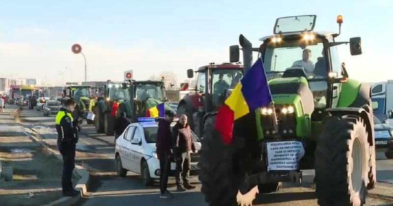 Nicușor Dan a acceptat. Fermierii intră în Capitală cu tractoarele