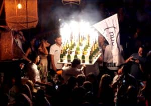 Notă de plată fabuloasa, de 100.000 euro, la un club de fițe din Herăstrău! Unii trăiesc o viață cu suma asta